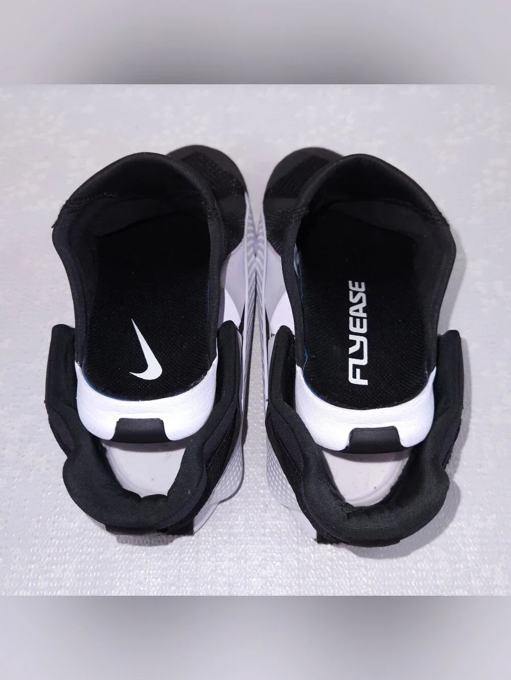 NIKE GO FlyEase Sneakers US 8 Black White Easy On Athletic Shoes